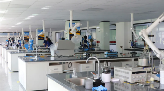 洛江區(qū) 用心用情辦實(shí)事 護(hù)航企業(yè)促發(fā)展 新材料技術(shù)研發(fā)跑出加速度